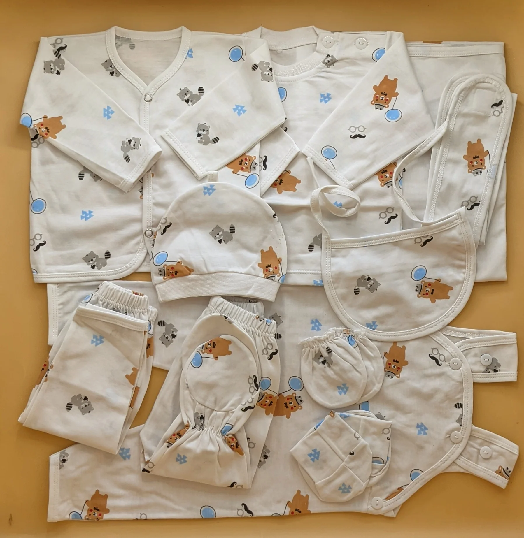 11 Pieces Starter/Suit Set - Kitty/Bear - Image 6