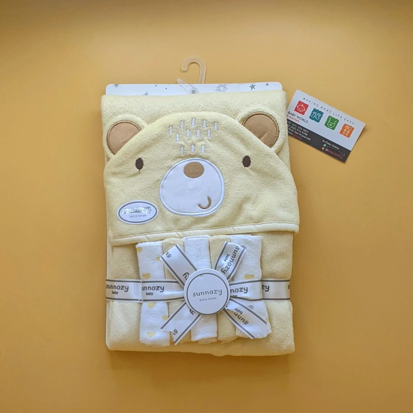 Hooded Bath Towel with 5 Pieces Face Towels - Image 13