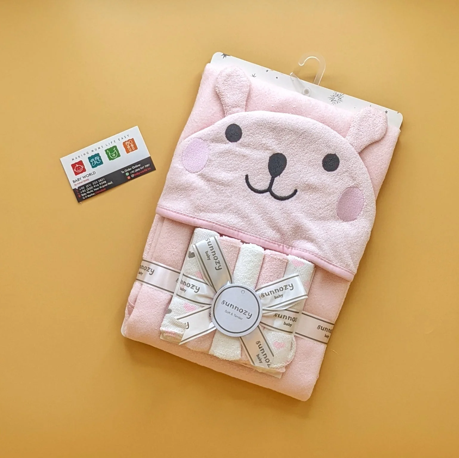 Hooded Bath Towel with 5 Pieces Face Towels - Image 14